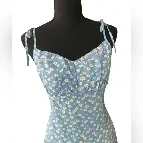 👗 Tie Spaghetti Strap Lt. Blue/white Daisy 🌼 SunDress - Picture 2 of 3